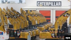 Один из крупнейших европейских заводов корпорации Caterpillar - в Шарлеруа, Бельгия. 4-тысячный персонал сокращается на треть.