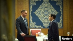 Державний секретар США Марко Рубіо (праворуч) розмовляє з головою Офісу президента України Андрієм Єрмаком під час зустрічі в Джидді, Саудівська Аравія, 11 березня 2025 року