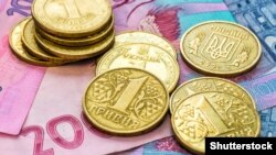 Чому через підвищення мінімальної зарплати «Слугу народу» звинувачують у передвиборчому піарі?