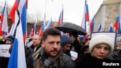 Леонид Волков на мартовской акции памяти убитого в Москве Бориса Немцова