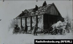 Вывоз имущества раскулаченного Дубины