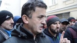 В России обманутые строители пришли в мэрию Москвы (видео) В России обманутые строители пришли в мэрию Москвы (видео)