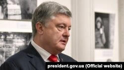 Адміністрація Порошенка: ані мова ультимативних вимог, ані проведення засідання Синоду не здатні зірвати процес автокефалії