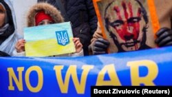 Під час акції біля російського посольства у столиці Словенії. Любляна, 25 лютого 2022 року