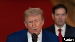 Раніше Дональд Трамп оголосив, що в конфлікті між Ізраїлем й Іраном було досягнуто «повного й абсолютного» припинення вогню, яке має набути чинності поетапно