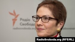 Марі Йованович