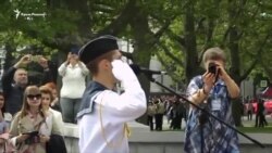 Юнармейцы, медведь и дети в камуфляже: как прошел День детства в Севастополе (видео) Юнармейцы, медведь и дети в камуфляже: как прошел День детства в Севастополе (видео)