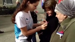 Выборы в Алуште: «волонтеры победы» и триколор (видео) Выборы в Алуште: «волонтеры победы» и триколор (видео)