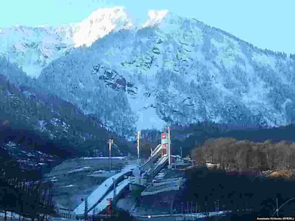 Спортивные сооружения полностью готовы, утверждают официальные лица. 