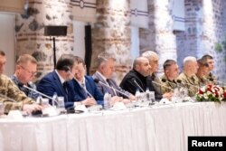 Українська делегація на чолі з Міністром оборони України Рустемом Умеровим на зустрічі з російською делегацією (на фото немає). Туреччина, 16 травня 2025 року