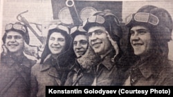 Братья Игнатовы в 1940 году. Снимок из газеты "Правда"