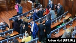 Poslanici u sali za sednice Skupštine Kosova. Fotografija iz arhive.
