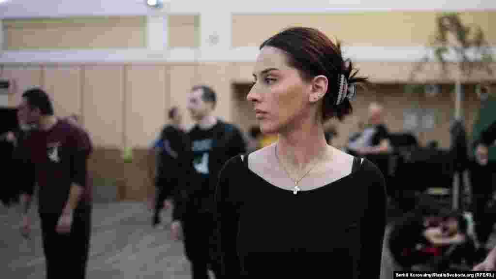 Державний академічний ансамбль пісні й танцю «Руставі», в свою чергу, створений у 1968 році, і є лідируючим танцювальним колективом Грузії з моменту свого заснування, хоча у світі він більш відомий як вокальний колектив