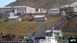 На прикордонній станції Стурскуг було зупинено 20 тонн російських товарів, які вирушили до російського шахтарського міста Баренцбург на Шпіцбергені