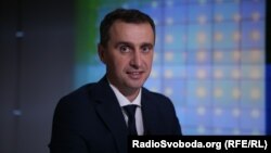 Які саме обмеження будуть зняті – міністр не уточнив