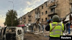 Наслідки одного з попередніх російських ударів по Конотопу, архівне фото