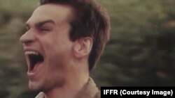 Короткометражный фильм Сергея Маслобойщикова "Иной" (1989) был показан на Каннском кинофестивале