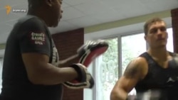 Открытая тренировка Александра Усика (видео) Открытая тренировка Александра Усика (видео)