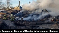 У Львівській області внаслідок падіння уламків збитого російського безпілотника типу Shahed пошкоджені житловий будинок і автомобіль (фото архівне)