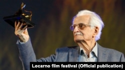 Марлен Хуциев с "Золотым леопардом"