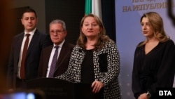 Атанас Атанасов от БСП, Йордан Цонев от „ДПС – Ново начало“, Деница Сачева от ГЕРБ и Павела Митова от ИТН