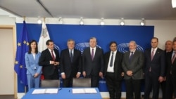 Лицом к событию. Когда россиянам откроют границу Лицом к событию. Когда россиянам откроют границу