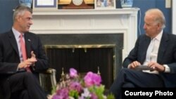 U.S. Vice President Joe Biden (R) met in Washington with Kosovo Prime Minister Hashim Thaci.