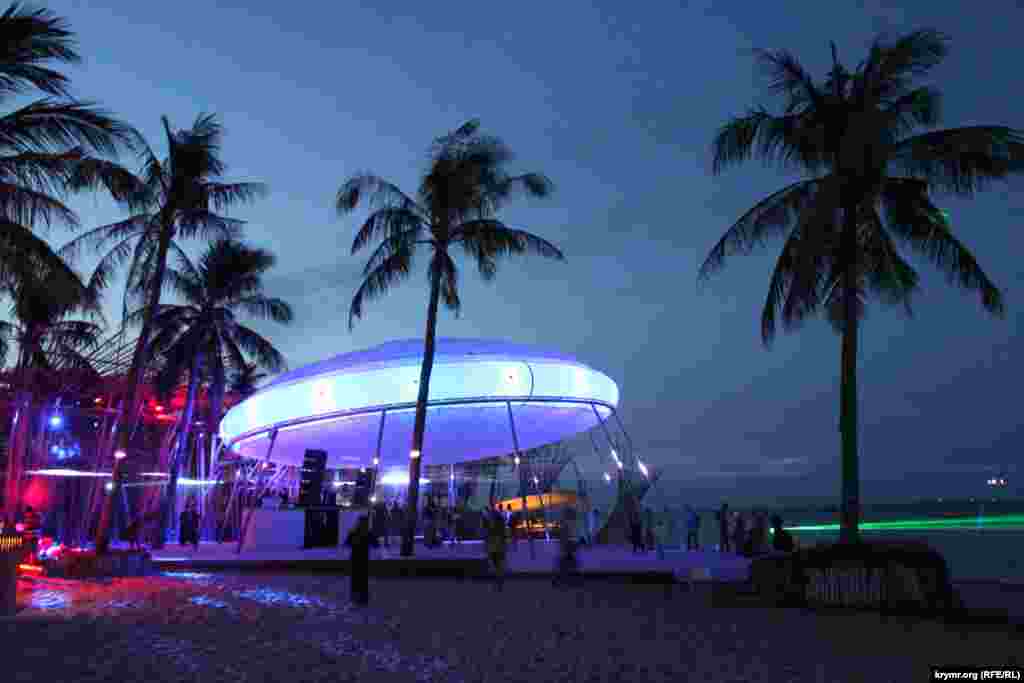 Ночной КаZантип