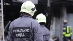 Ліквідація пожежі поблизу станції метро Лівобережна Ліквідація пожежі поблизу станції метро Лівобережна