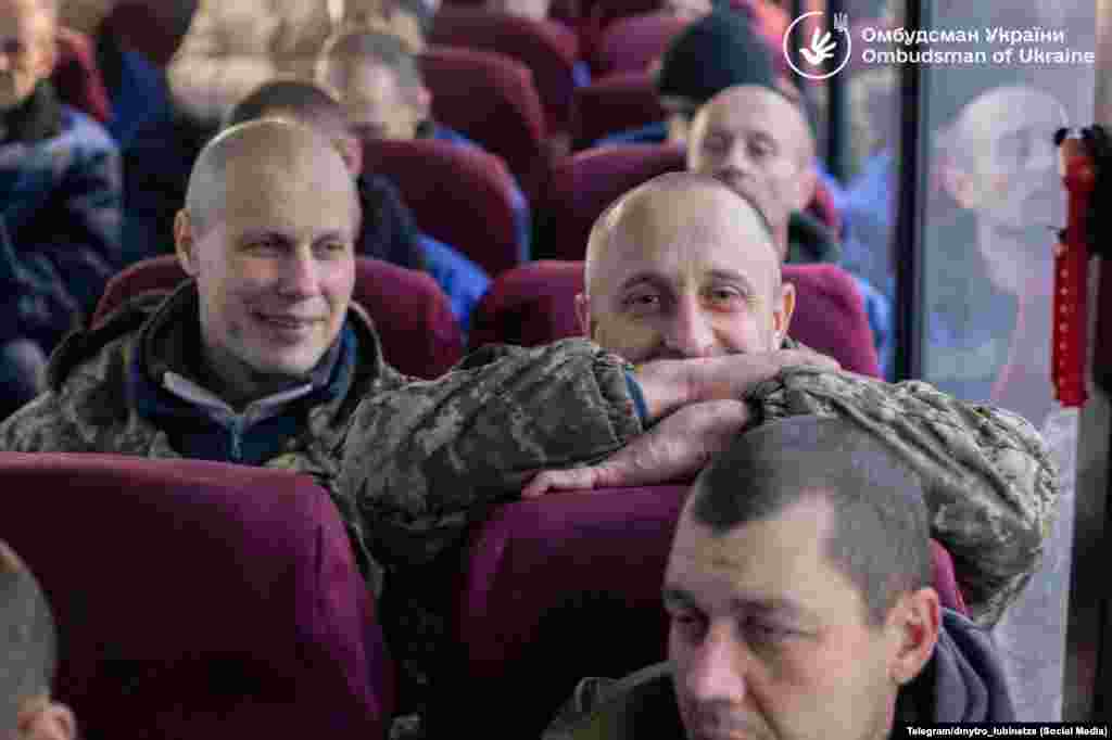 Загалом з російського полону вдалося звільнити вже 3956 людей, повідомили у Координаційному штабі з питань поводження з військовополоненими. Зокрема, у цьому році звільнили 1358 людей 