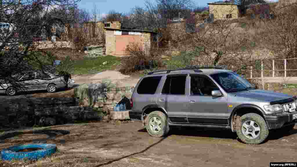 За дружненской родниковой водой регулярно приезжают симферопольцы и жители округи. Родник считается истоком реки Малый Салгир