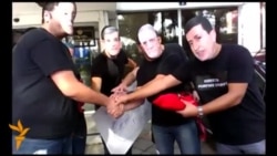 Podgorica: Perfomans MANS-a ispred Poreske uprave Podgorica: Perfomans MANS-a ispred Poreske uprave