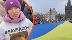 «Прийшла, щоб підтримати наших воїнів». У Празі відбувся «Ланцюг Єдності», приурочений Дню Соборності «Прийшла, щоб підтримати наших воїнів». У Празі відбувся «Ланцюг Єдності», приурочений Дню Соборності