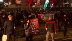 Хода до дня народження Бандери: Київ, Львів і Донбас (відео) Хода до дня народження Бандери: Київ, Львів і Донбас (відео)