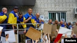 Rusia și Ucraina au făcut duminică un nou schimb de sute de prizonieri.