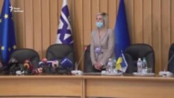 Напад на «Схеми»: акція журналістів під стінами «Укрексімбанку» в Києві (відео) Напад на «Схеми»: акція журналістів під стінами «Укрексімбанку» в Києві (відео)