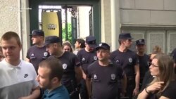 Beograd: Policija sprečila desničare da uđu na festival 'Mirdita' Beograd: Policija sprečila desničare da uđu na festival 'Mirdita'