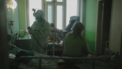 Антирекорд COVID-19. Репортаж із реанімації інфекційного відділення у Києві (відео) Антирекорд COVID-19. Репортаж із реанімації інфекційного відділення у Києві (відео)