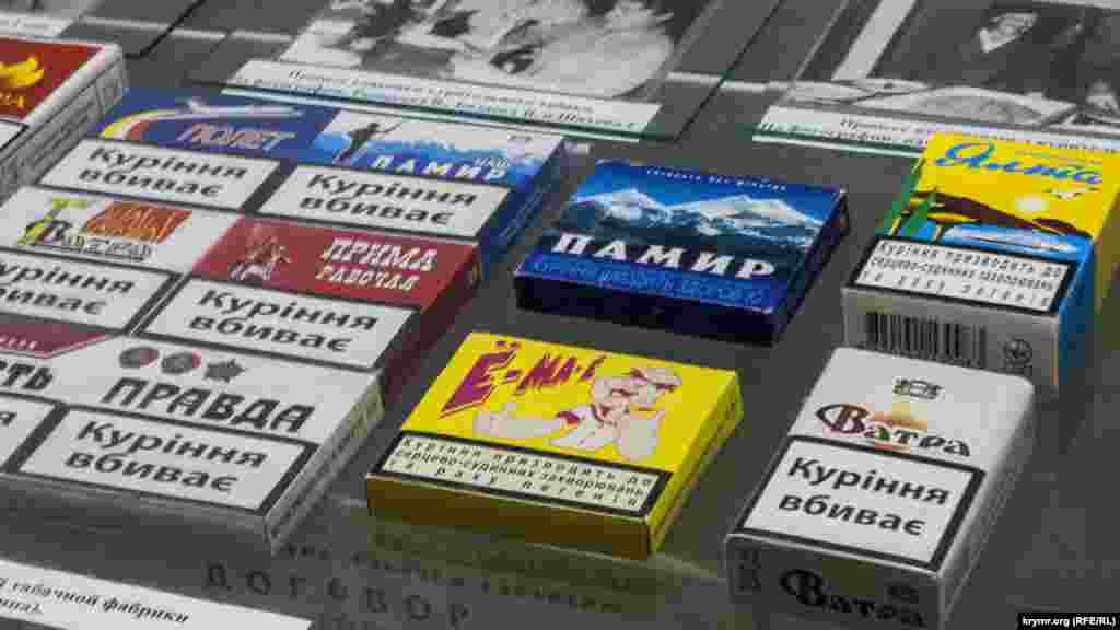 3 декабря в Феодосийском музее древностей состоялось открытие выставки «Феодосийская табачная фабрика». В экспозиции представлены архивные документы, материалы и фотографии табачной фабрики