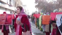 د کریمې بلوڅ د مرګ د پلټنو لپاره مظاهرې د کریمې بلوڅ د مرګ د پلټنو لپاره مظاهرې