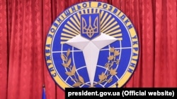 Логотип Служби зовнішньої розвідки, одним із керівників якої є Сергій Семочко