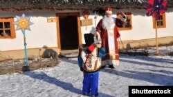 Пирогів. Національний музей народної архітектури й побуту України. Святий Миколай