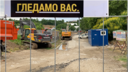 Stanari zaustavili bagere u Novom Beogradu: 'Treba nam sunca' Stanari zaustavili bagere u Novom Beogradu: 'Treba nam sunca'