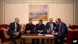 Лидеры европейских стран с президентом Украины в Киеве 10 мая