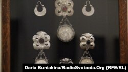 Радянські символи на дукачах