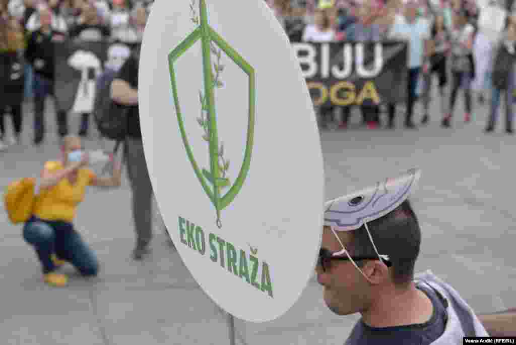 Organizator protesta je neformalna grupa građana „Eko straža“.