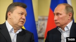 Архивное фото: Виктор Янукович и Владимир Путин, 2013 год