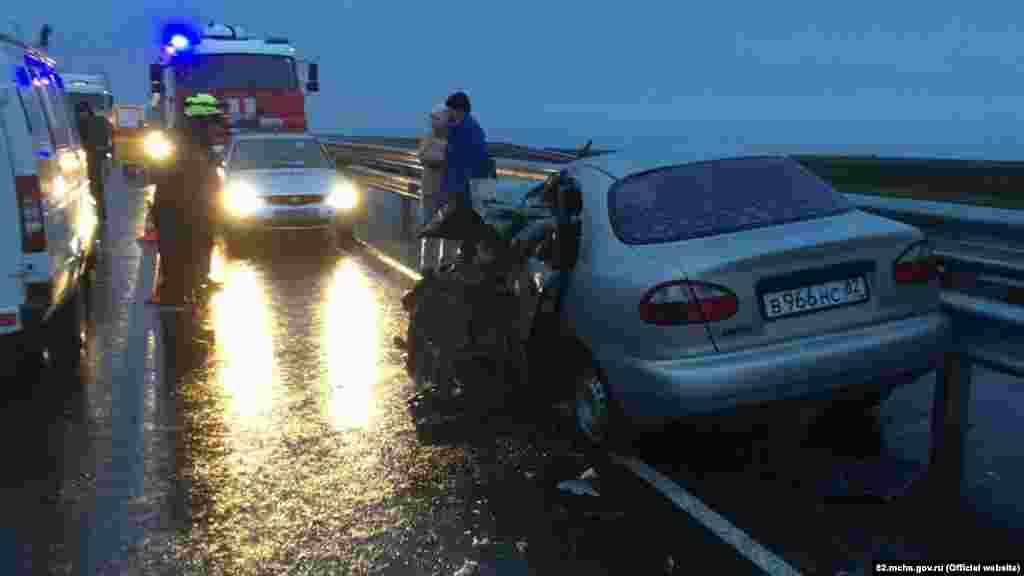 Российские власти Крыма называют трассу «Таврида» одним из ключевых проектов социально-экономического развития полуострова 3 февраля 2020 года. Авария у села Владиславовка, Кировский район