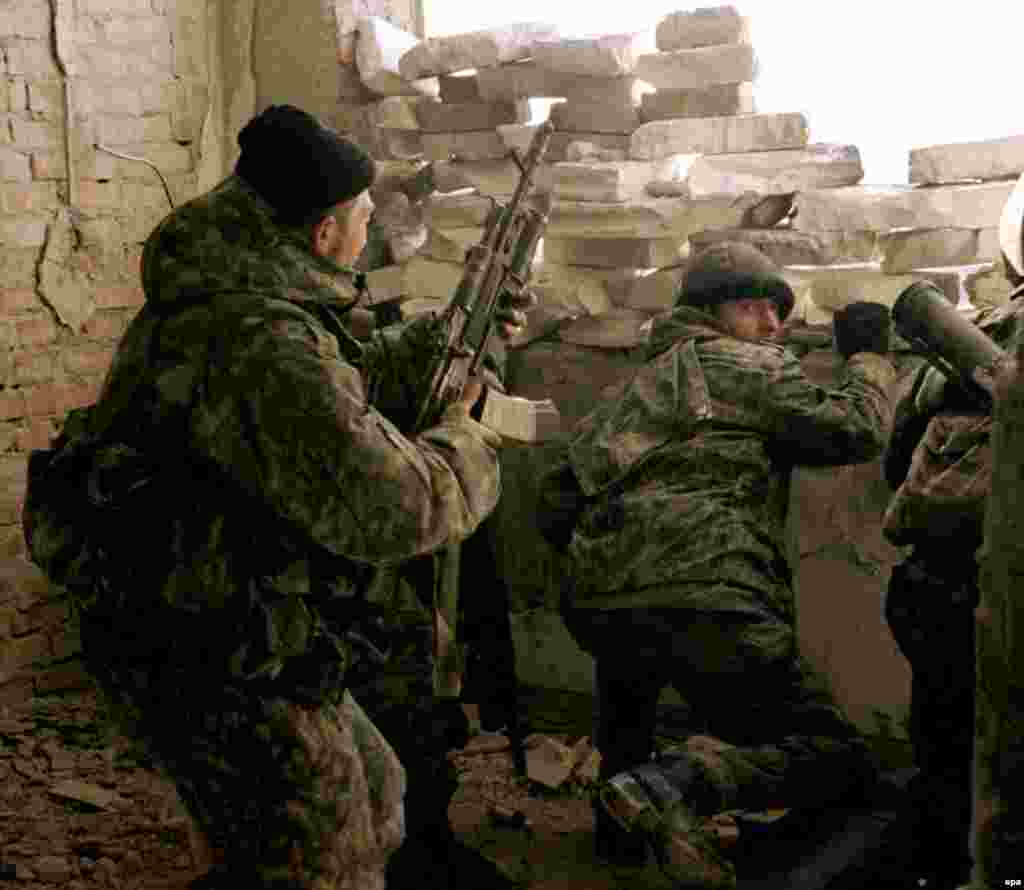 Російські війська під час бою за Грозний, січень 2000 року