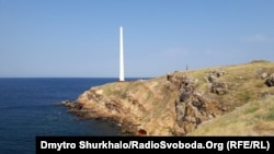 Остов вітроелектостанції острові Зміїний